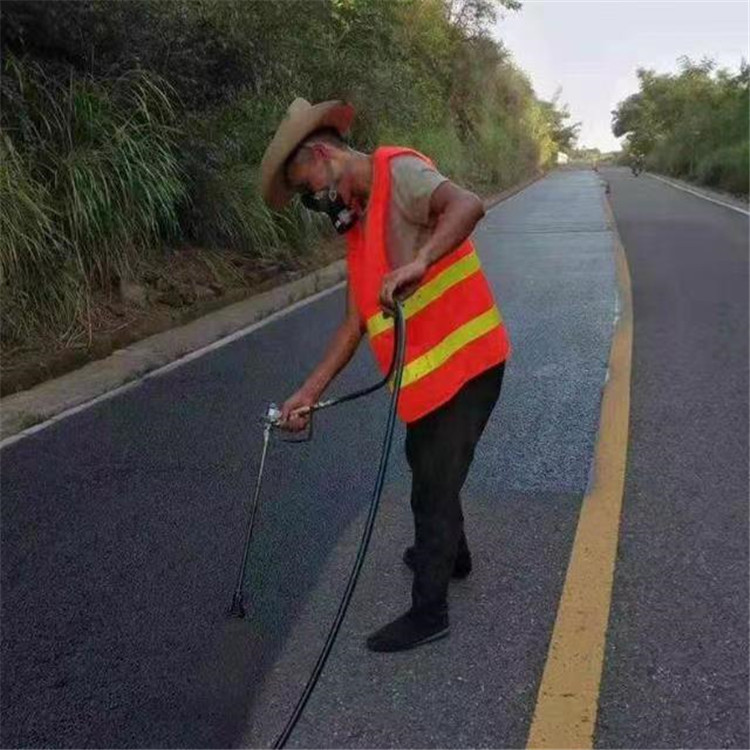 乌兰察布 彩色防滑路面的底涂是保障路面附着力