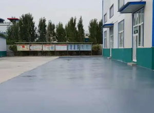 乌兰察布彩色路面喷涂翻新的材料对冬季